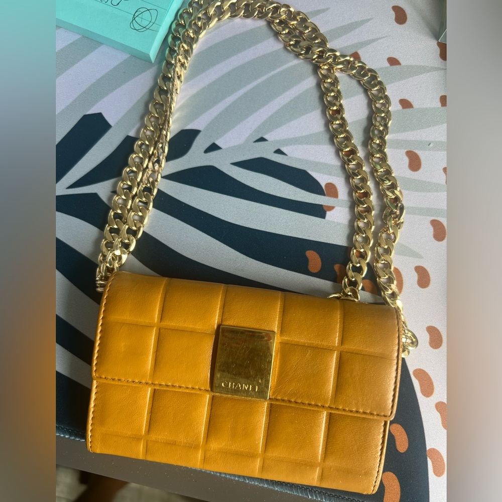 AUTHENTIC Vintage Chanel Chocolate Bar WOC 🧡